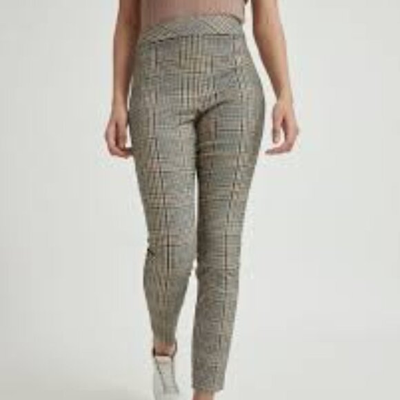 Vero Moda Checkered Leggings - Black and Cream - Picture 3 of 4